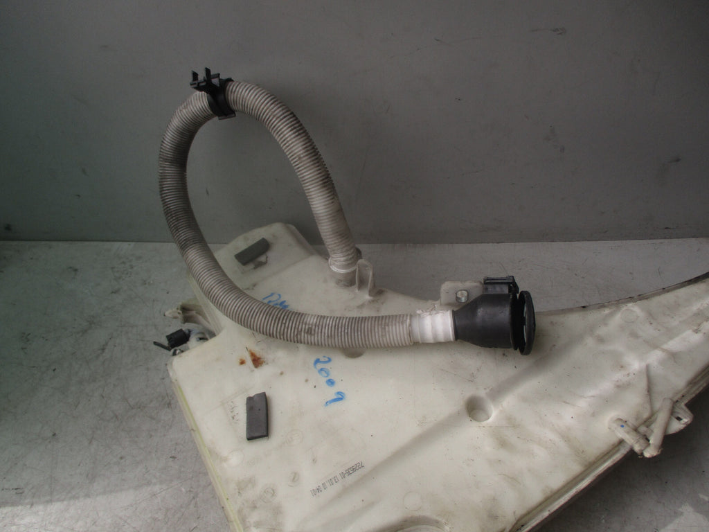 2009 BMW 1 SERIES WINDSCREEN WASHER BOTTLE TANK & PUMP 45R010142