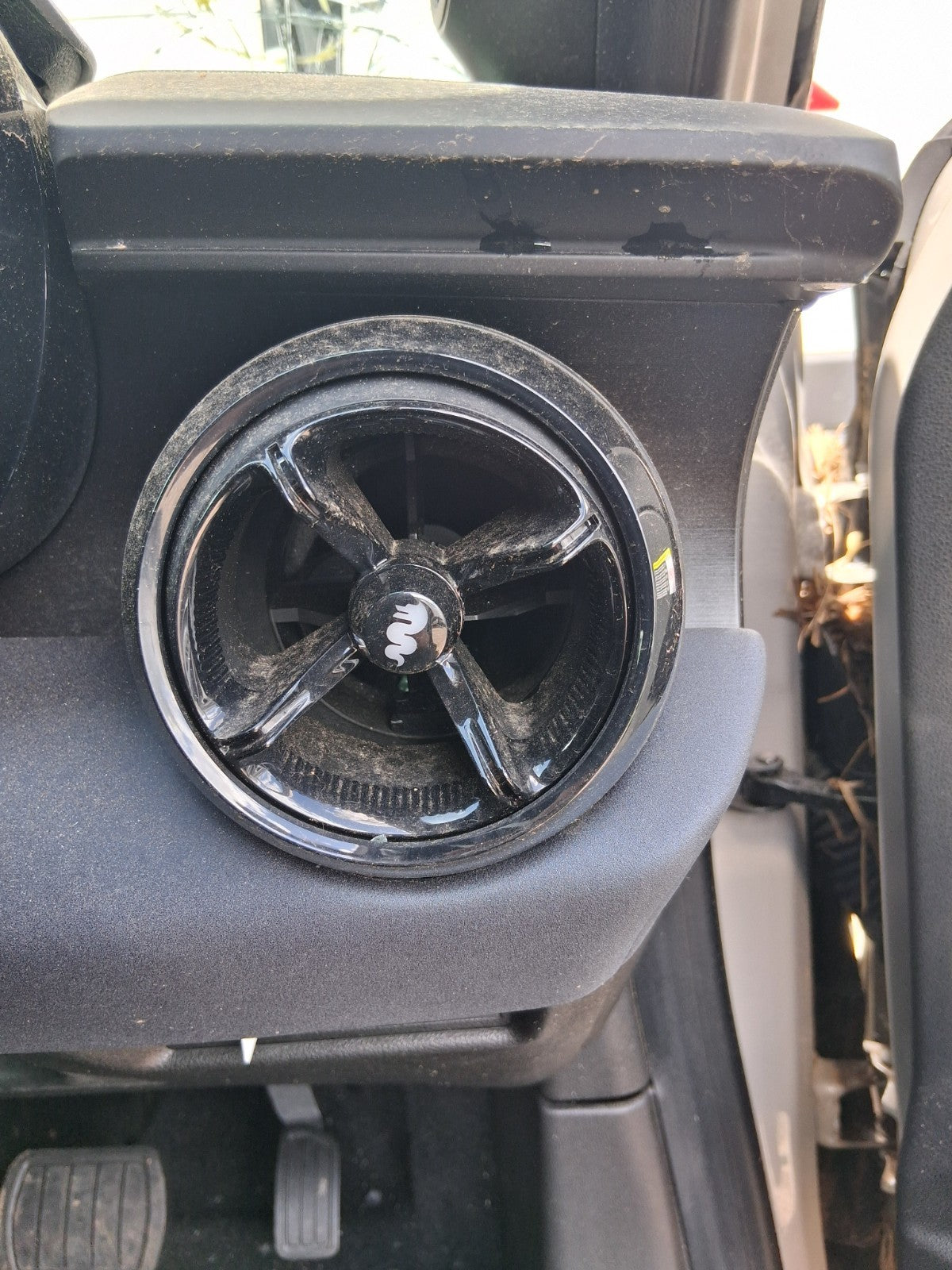 2025 ALFA ROMEO JUNIOR OSF DRIVER SIDE FRONT AIR VENT BLACK