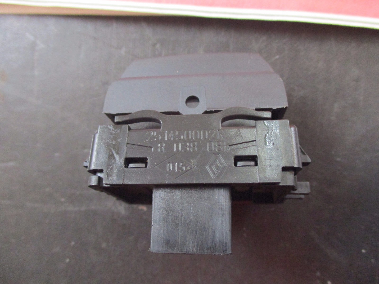 RENAULT LAGUNA MK3 2008 TRACTION & HEADLIGHT LIGHT AIM CONTROL SWITCH 88020009