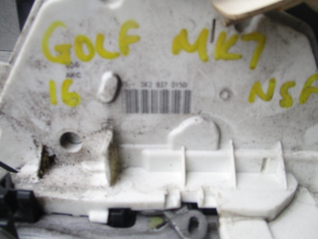2016 VW VOLKSWAGEN GOLF MK7 NSF PASSENGER SIDE FRONT DOOR LOCK MECH 5K2837015D