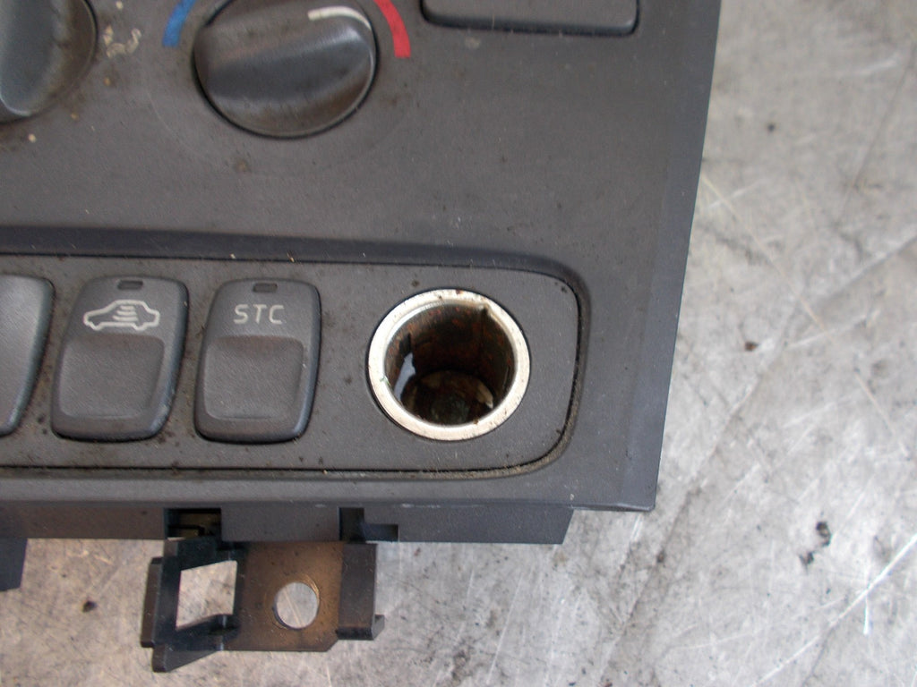 VOLVO S40 V40 HEATER CONTROL PANEL 9452367