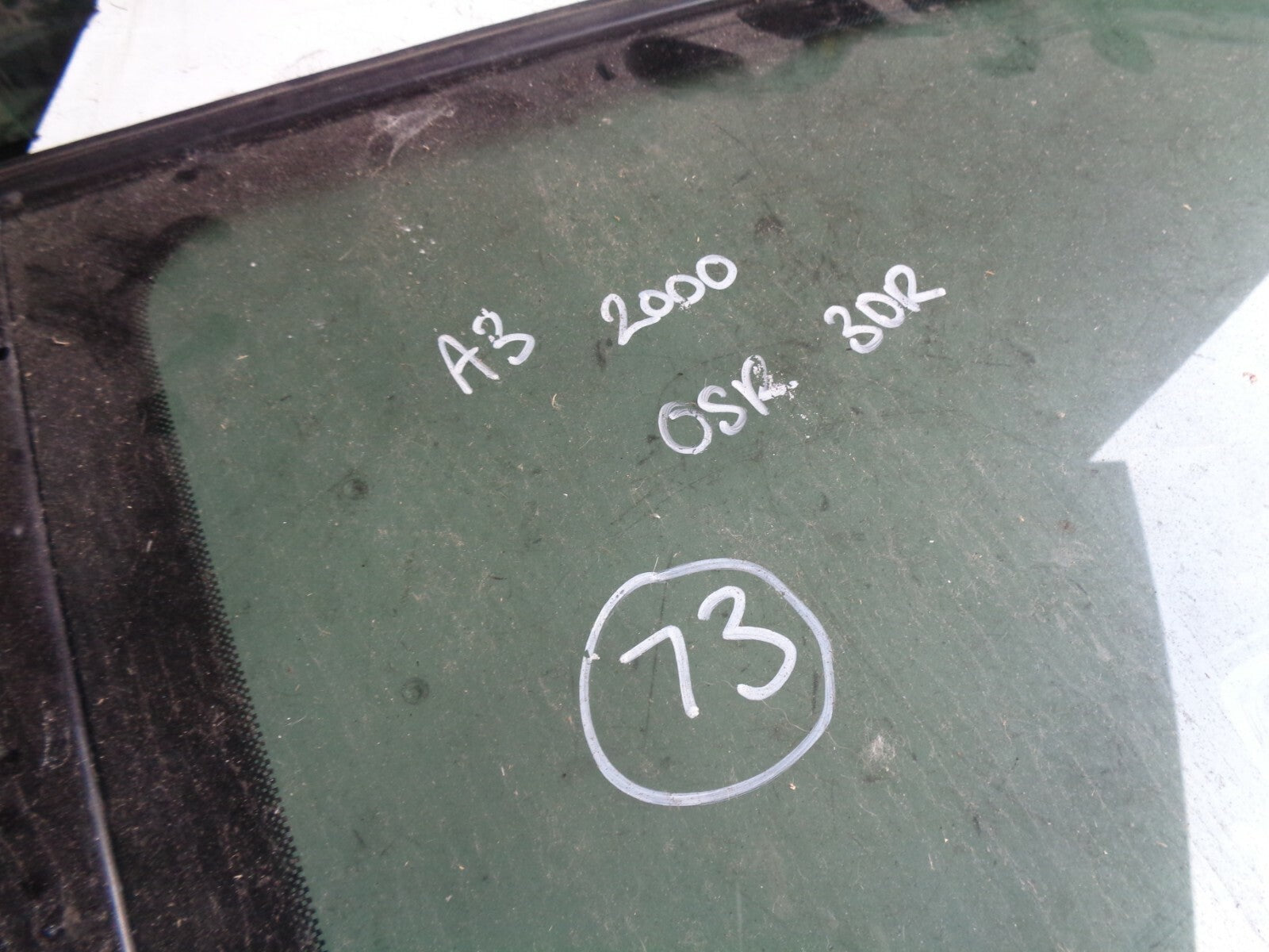 AUDI A3 2000 3 DOOR OSR DRIVER SIDE REAR WINDOW GLASS