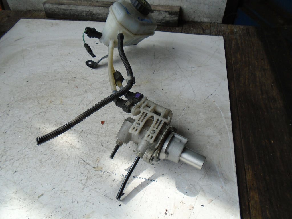 VAUXHALL CORSA E 2015 1.4 PETROL MASTER CYLINDER RESERVOIR