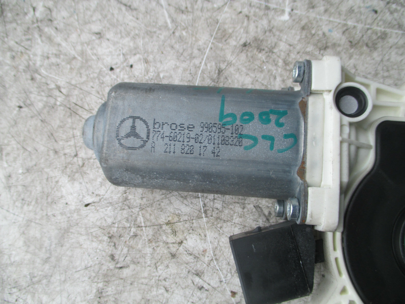 MERCEDES CLC CLASS W203 2010 3 DOOR OSF DRIVER SIDE WINDOW A2118201742