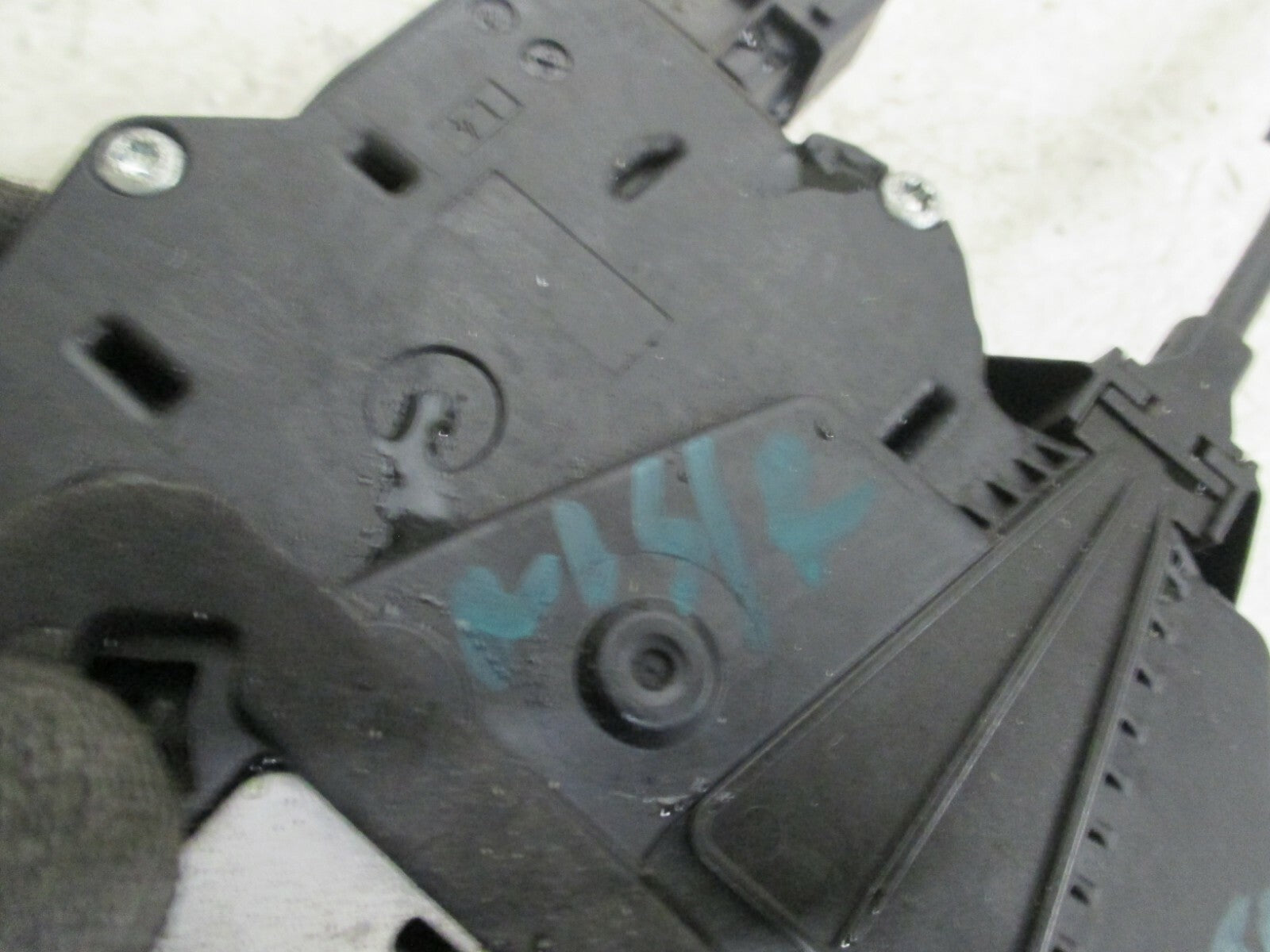 FIAT PUNTO 2012 MK3 NSF FRONT PASSENGER SIDE DOOR LOCK MECHANISM 51903246
