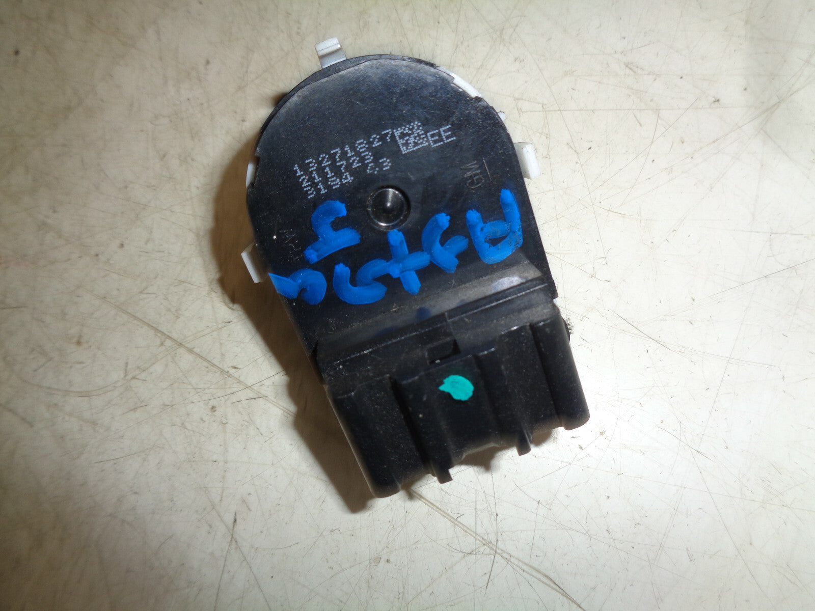 VAUXHALL ASTRA J 2013 MK6 INSIGNIA ZAFIRA ELECTRIC MIRROR SWITCH 13271827