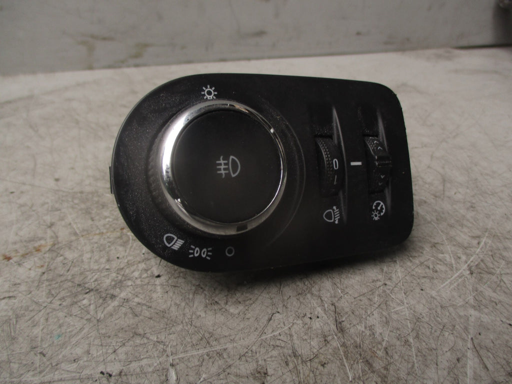 2017 VAUXHALL ZAFIRA C TOURER MK3 HEADLIGHT CONTROL SWITCH CONTROL UNIT 39049504