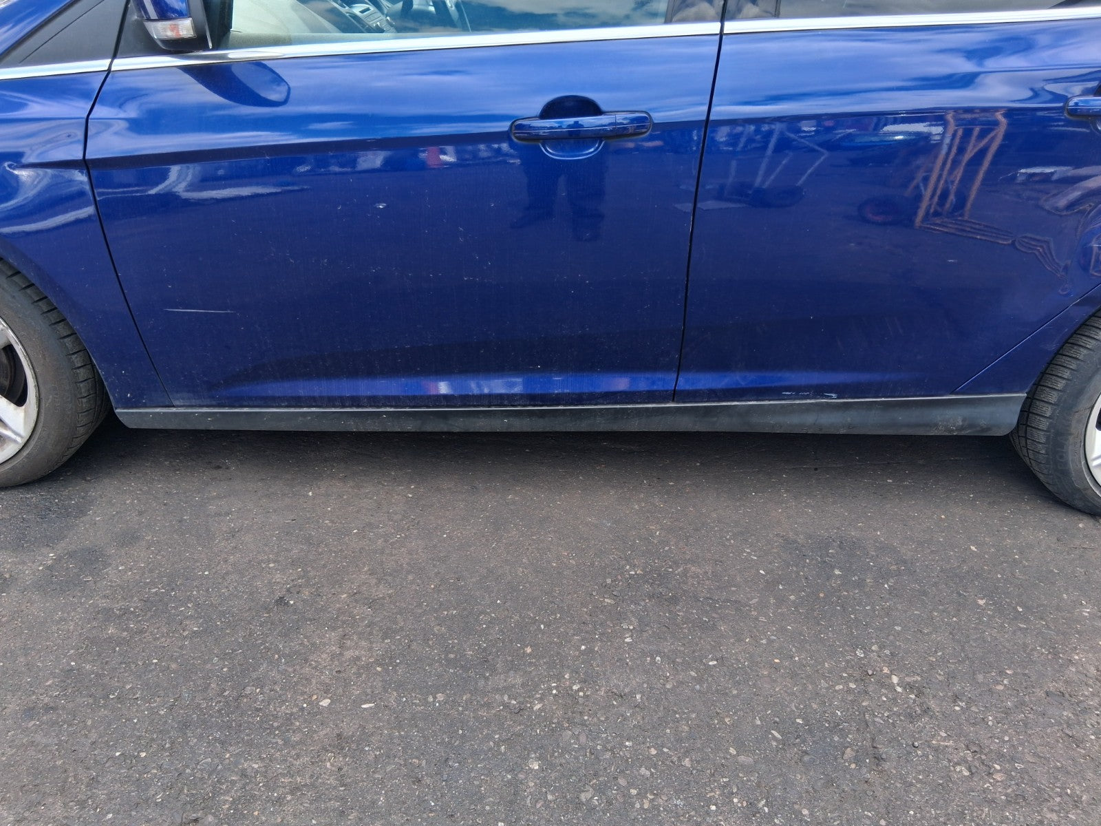 2015 FORD FOCUS MK3 HATCHBACK NS PASSENGER SIDE SKIRT VALANCE PLASTIC