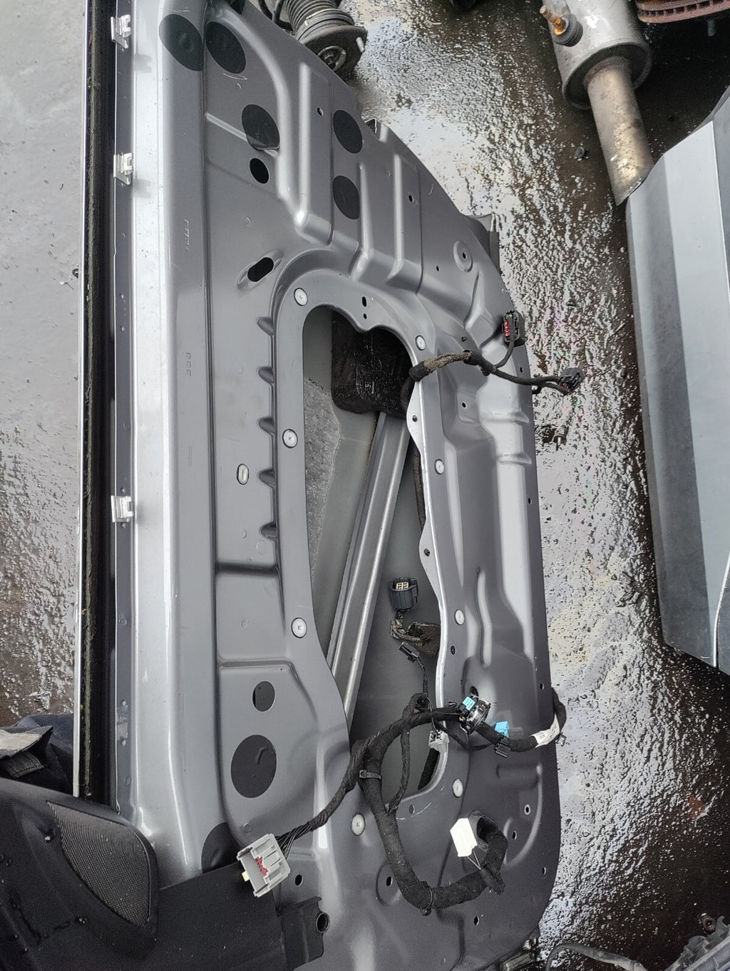 2009 JAGUAR XF X250 OSF DRIVER SIDE FRONT BARE DOOR SILVER