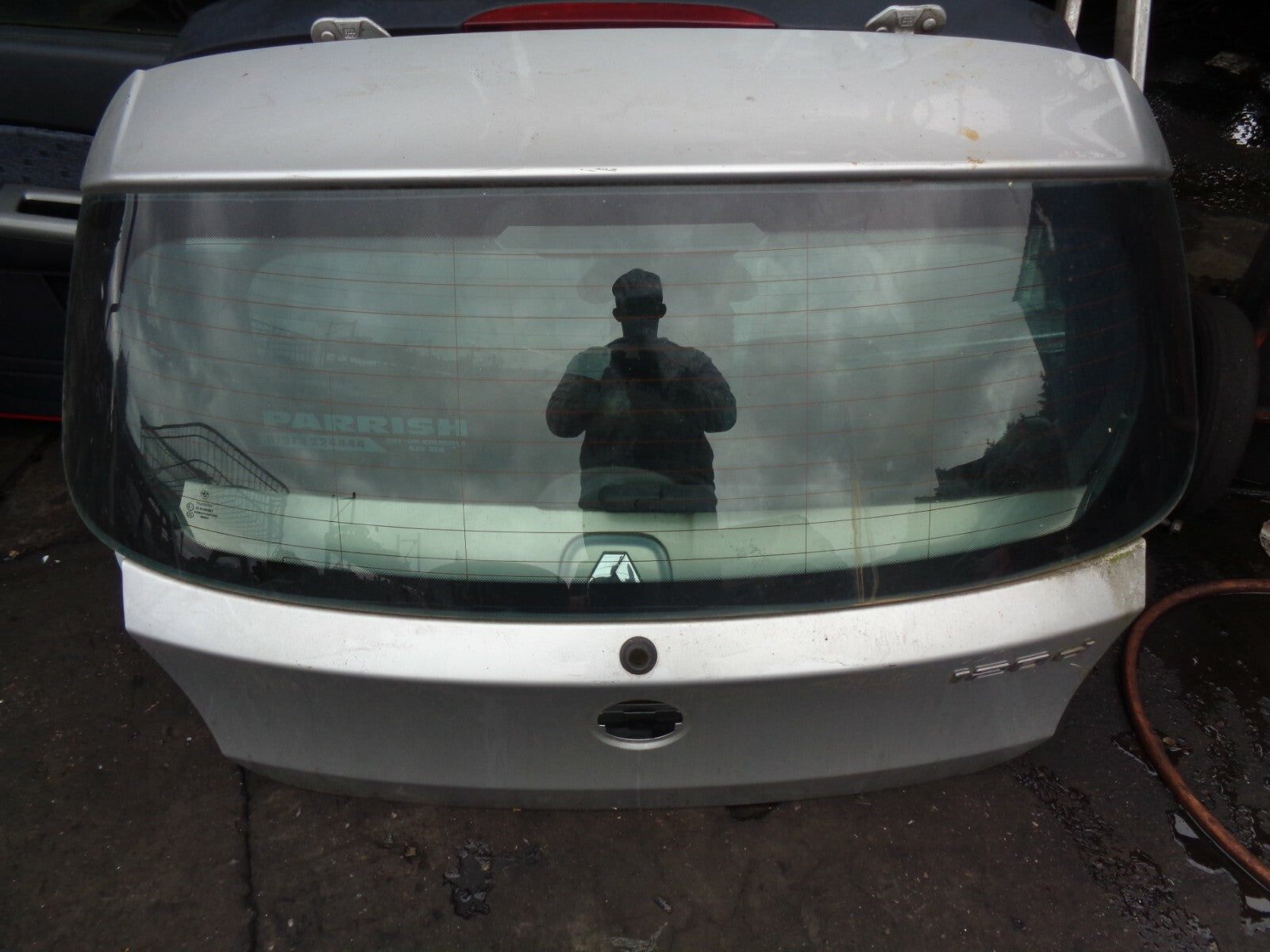 BMW 1 SERIES E87 5 DOOR HATCHBACK TAILGATE COMPLETE SILVER
