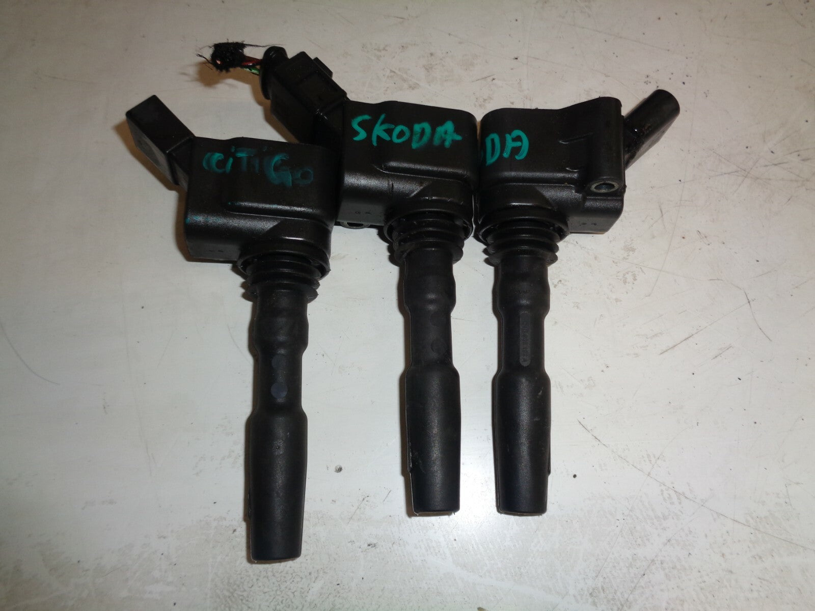 VW VOLKSWAGEN SKODA CITIGO R-LINE IGNITION COIL 04E905110E