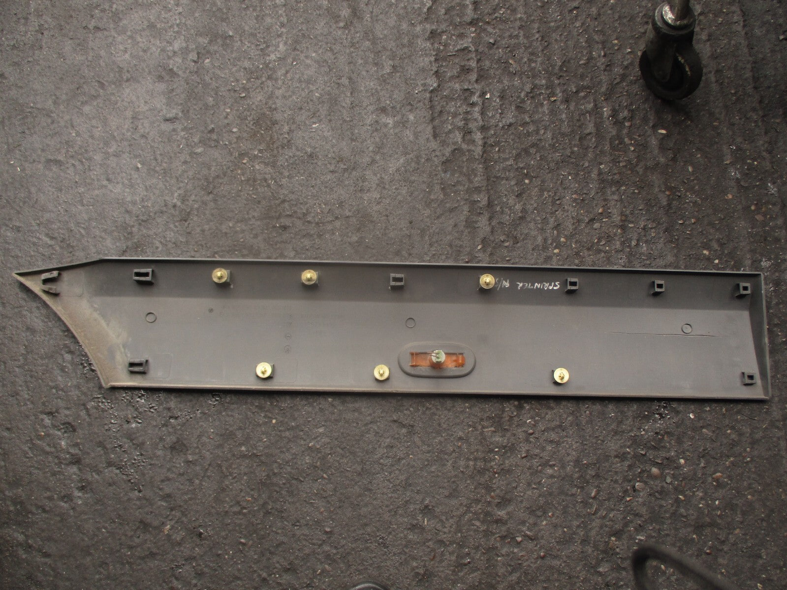 2014 MERCEDES SPRINTER W906 NS PASSENGER REAR MIDDLE MOULDING TRIM A9066901382