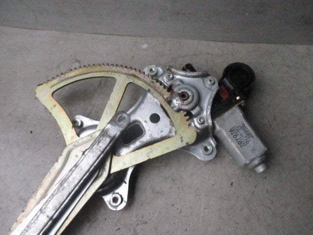 2003 TOYOTA RAV4 NSF PASSENGER SIDE WINDOW MOTOR & REGULATOR 8572032150