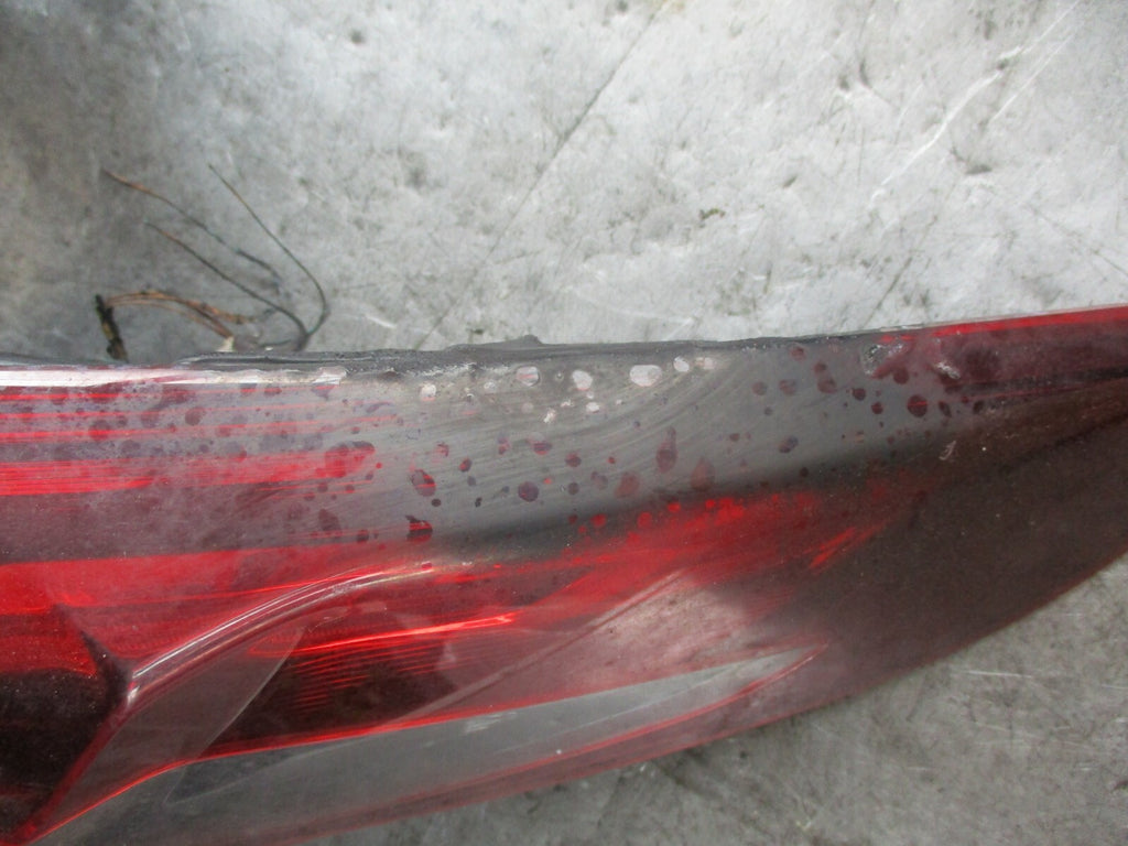 NISSAN QASHQAI J11 (MK2) OSR DRIVER SIDE REAR LIGHT (DAMAGED)