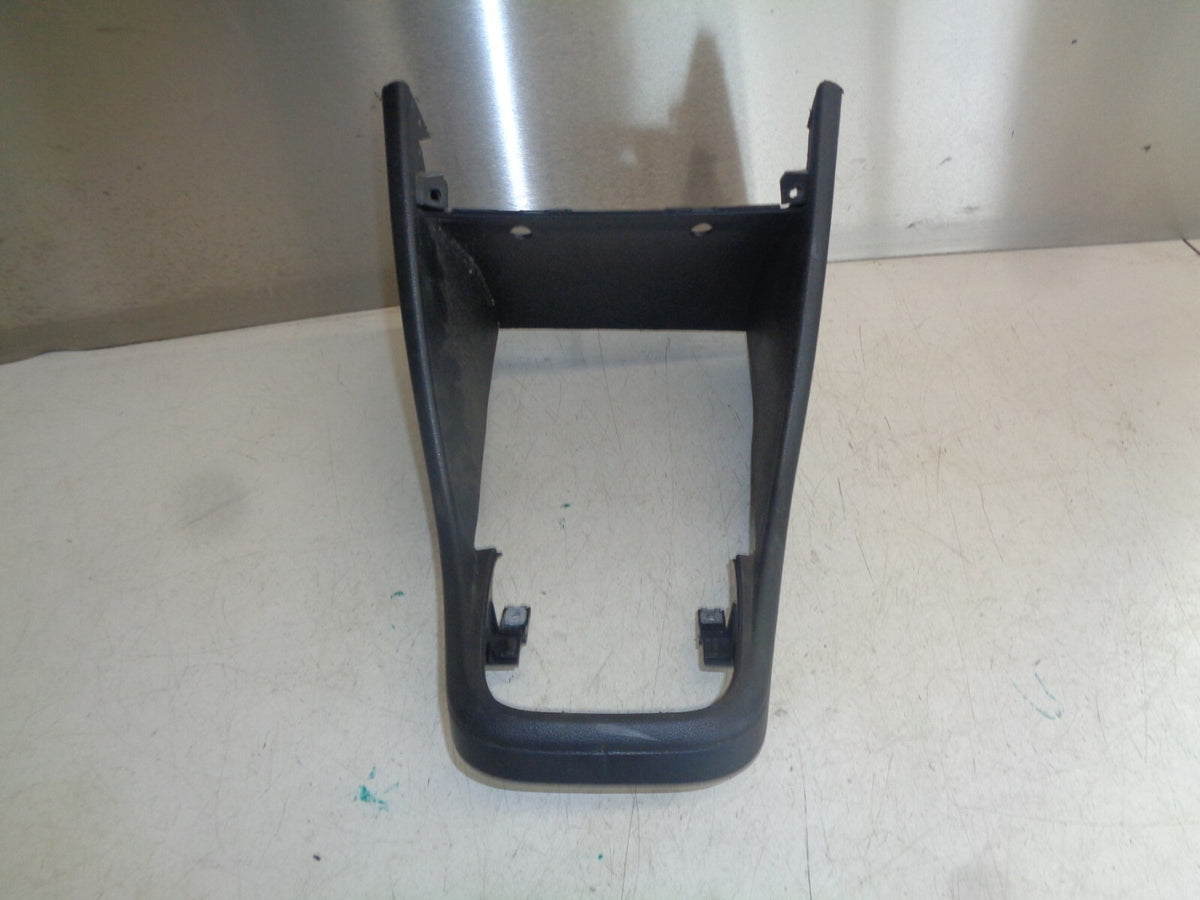 VW VOLKSWAGEN POLO 6R MK5 CENTRE CONSOLE GEARSTICK SURROUND TRIM 6R2863680