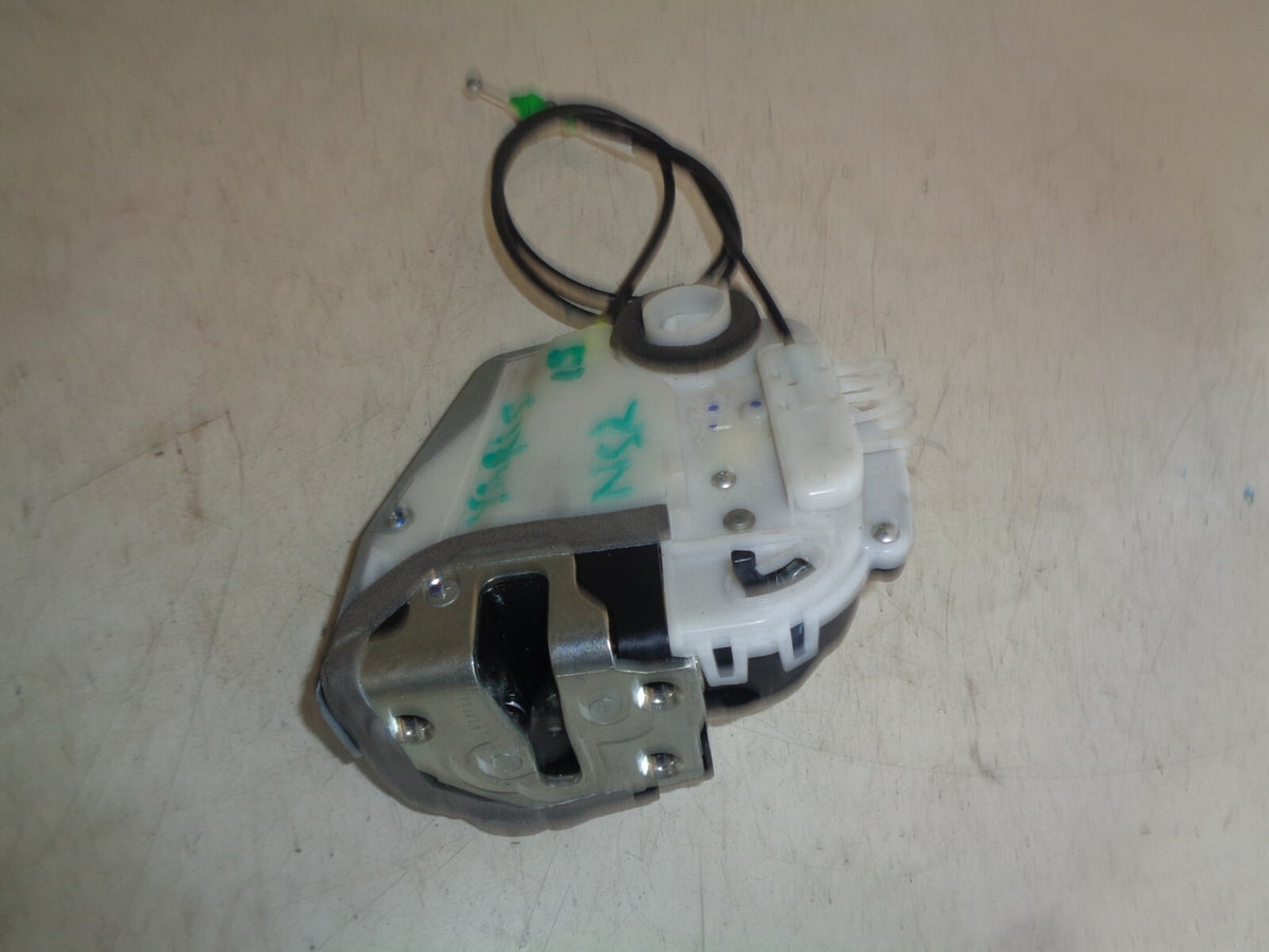 TOYOTA YARIS 2014 MK3 NSR PASSENGER SIDE REAR DOOR LOCK MECHANISM