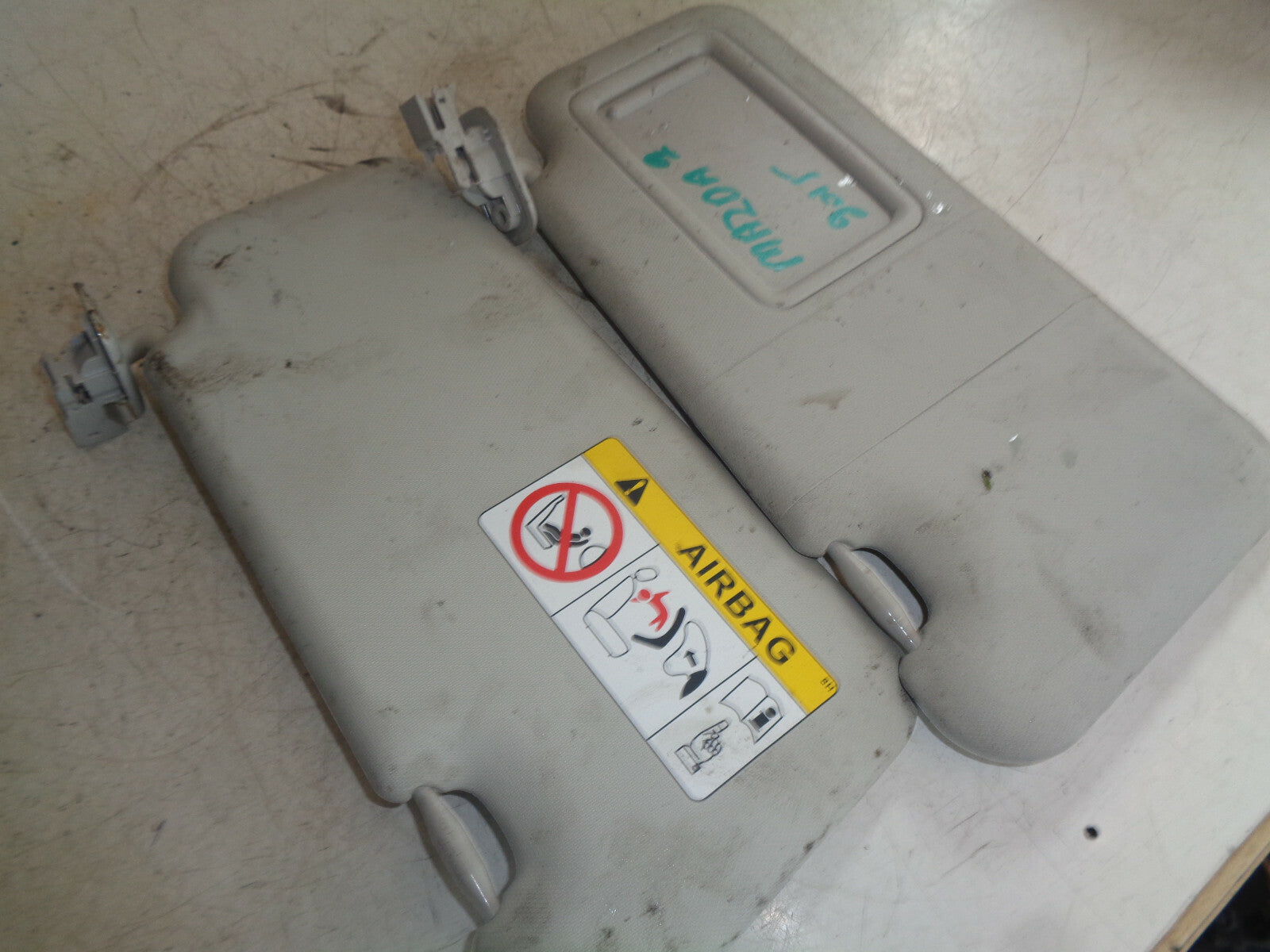 MAZDA 2 MK3 2015 5 DOOR BOTH SIDE SUN VISORS