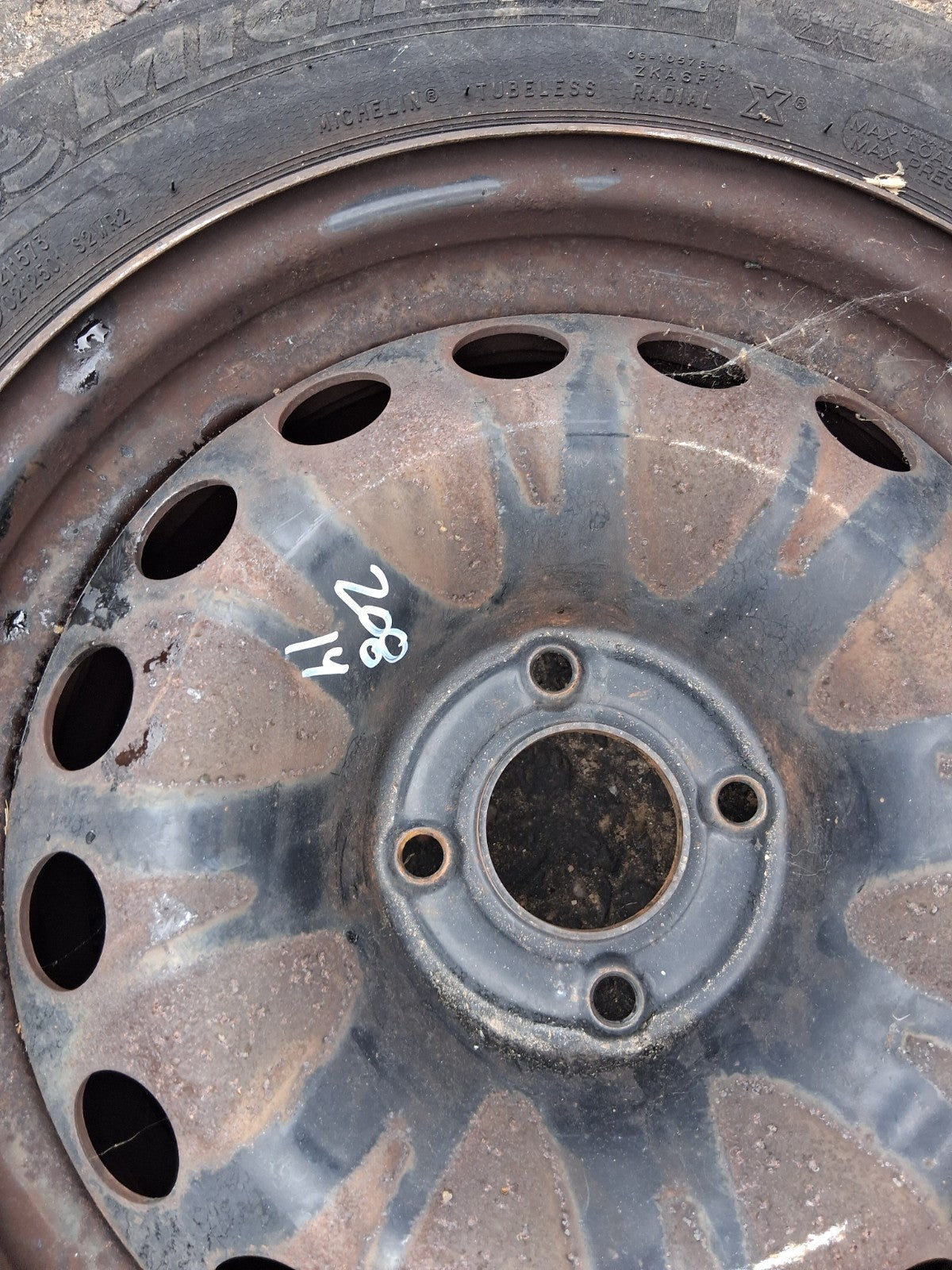 2014 PEUGEOT 208 MK1 15 INCH STEEL WHEEL WITH TYRE 185/65R15 REF 3