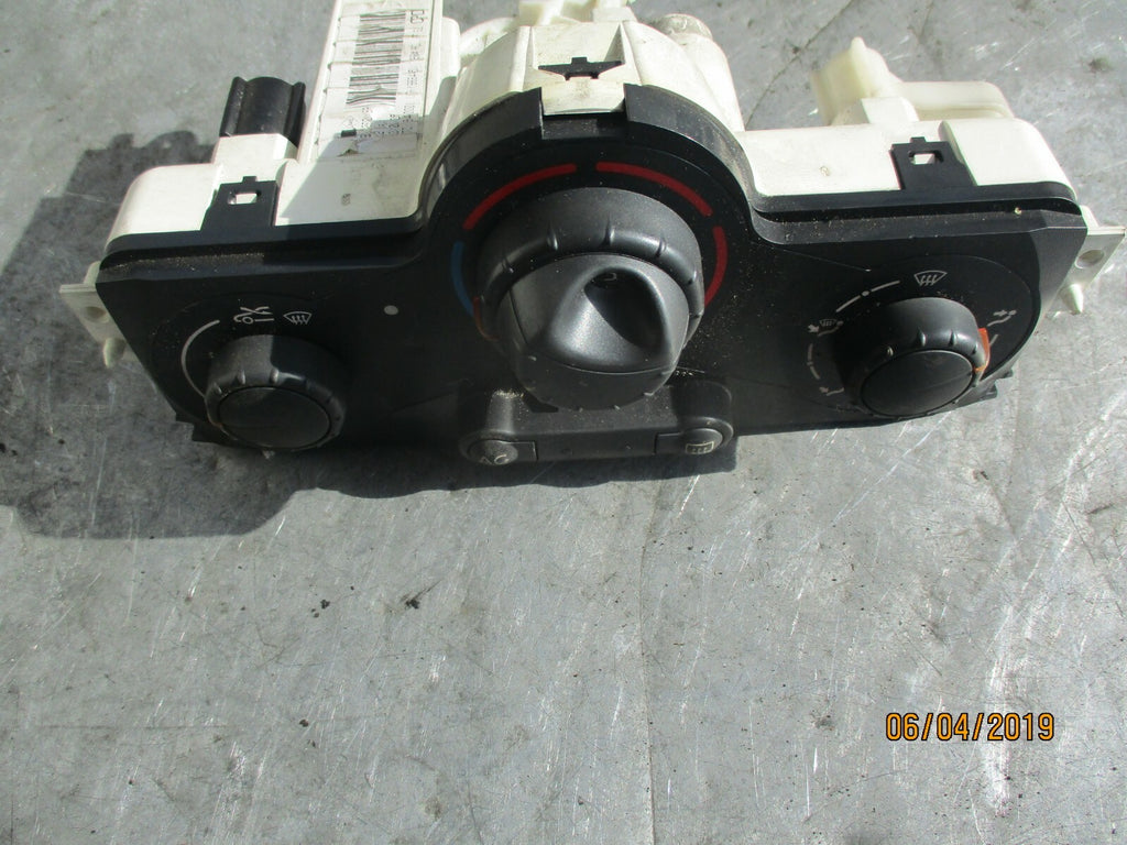RENAULT MEGANE MK2 HEATER AC AIR CON CLIMATE CONTROL PANEL 69420001