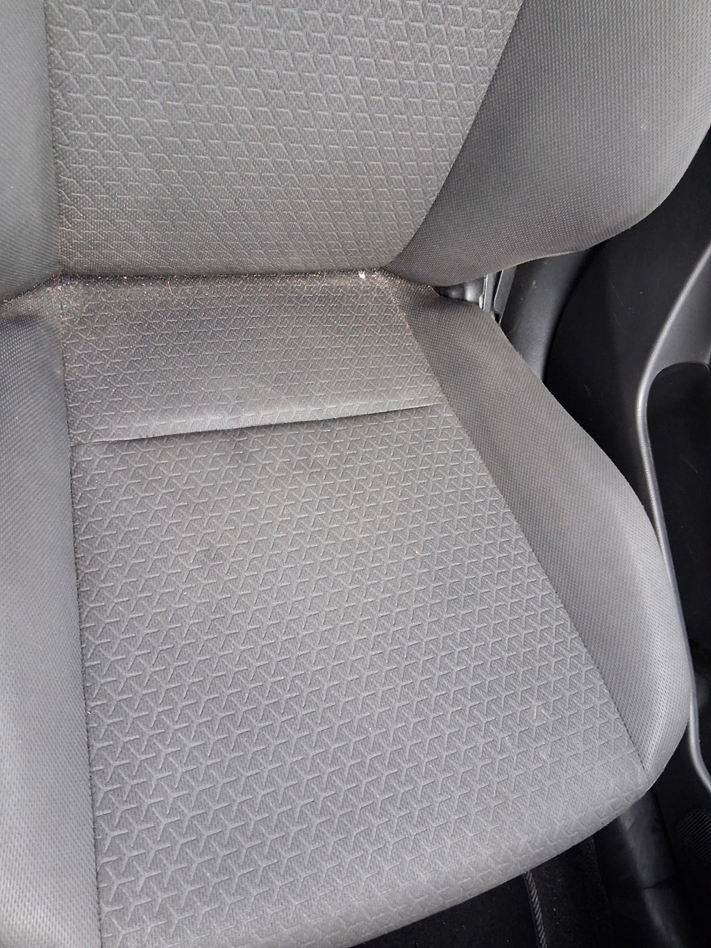 2019 SUZUKI SWIFT MK4 NSF PASSENGER SIDE FRONT LEFT COMPLETE SEAT FABRIC