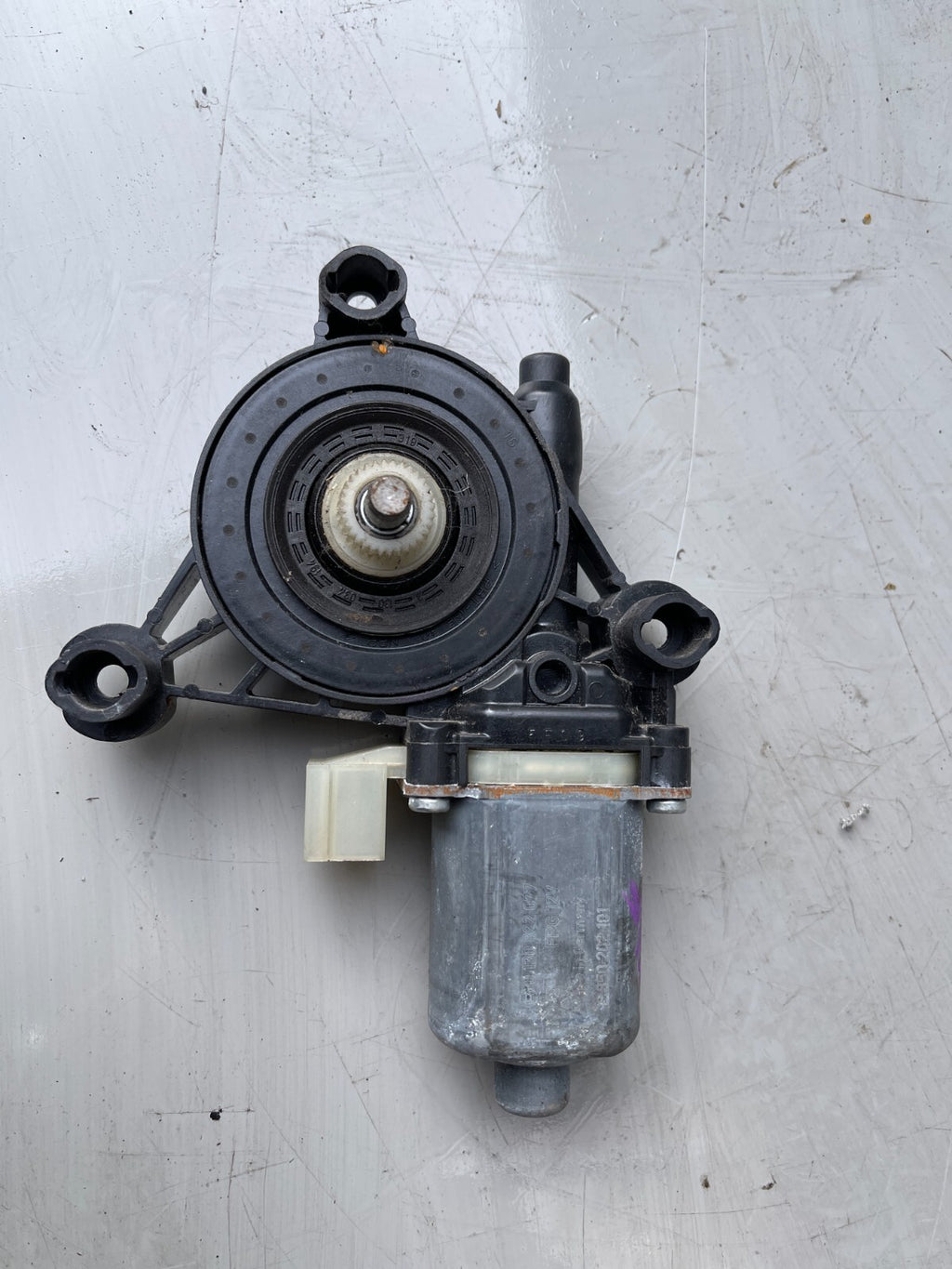 2018 VW VOLKSWAGEN GOLF PASSENGER SIDE FRONT WINDOW MOTOR 5Q0959801C