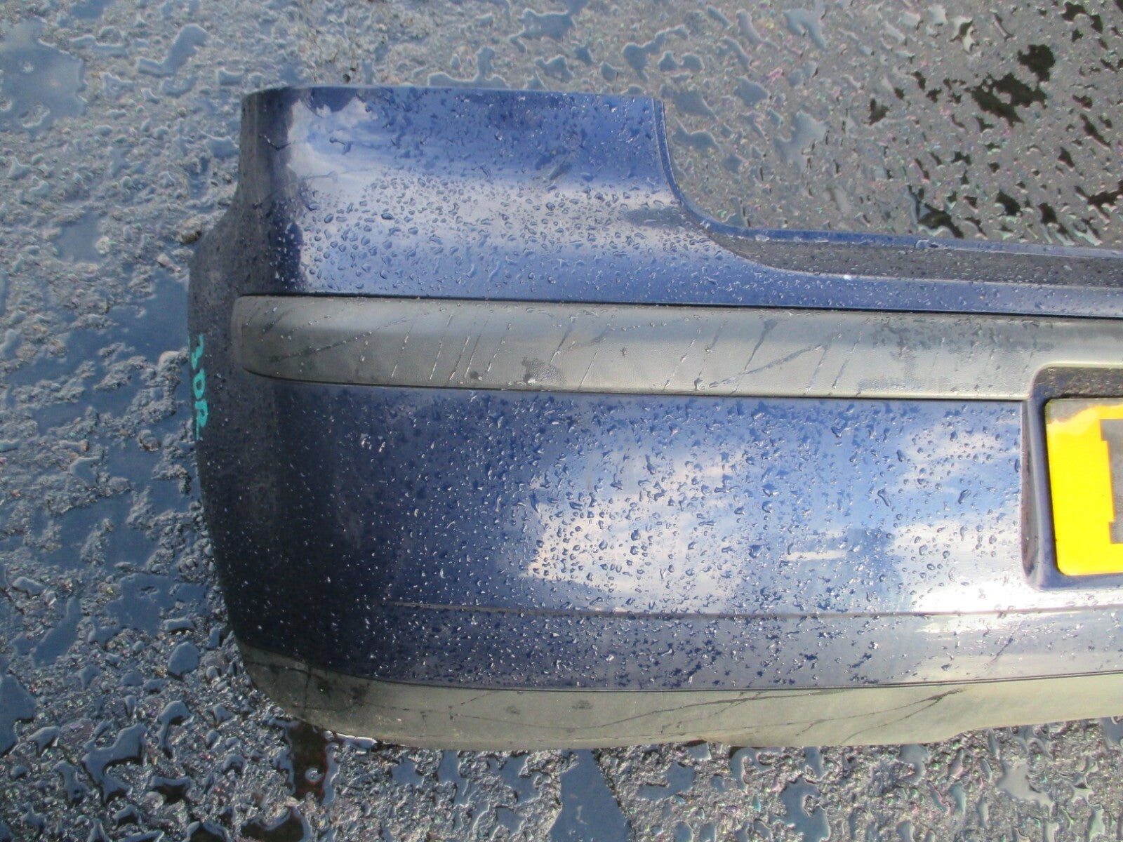VW VOLKSWAGEN POLO 3 DOOR 2003 COMPLETE REAR BACK PLASTIC BUMPER DARK BLUE