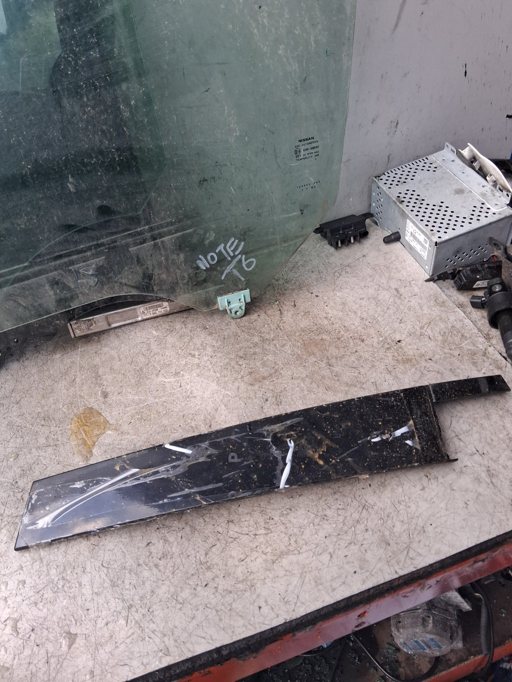 2023 VW VOLKSWAGEN TIGUAN FRONT B PILLAR TRIM 5NA837890