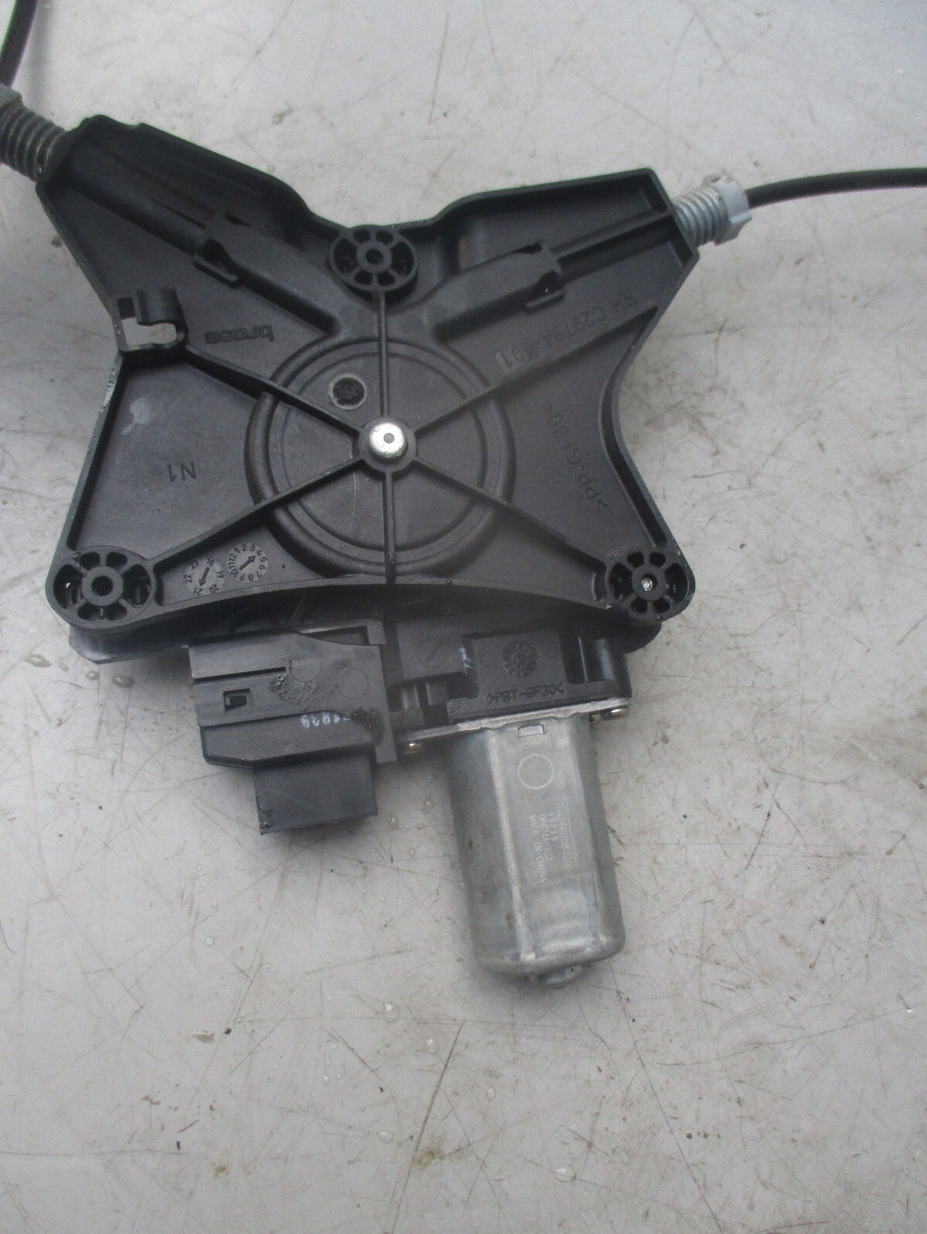 MERCEDES A CLASS W176 OSF DRIVER SIDE FRONT WINDOW REGULATOR & MOTOR A2469063200