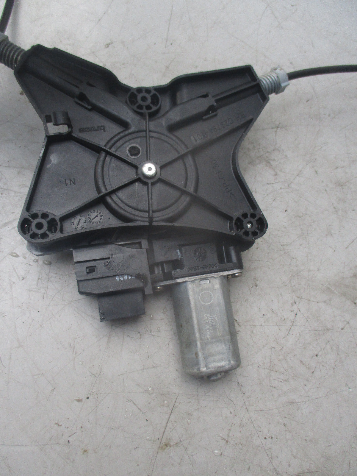 MERCEDES A CLASS W176 OSF DRIVER SIDE FRONT WINDOW REGULATOR & MOTOR A2469063200