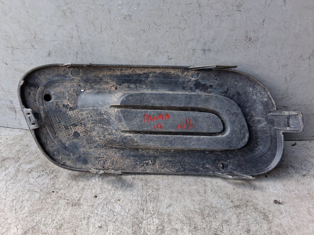2019 FIAT PANDA MK3 NSF PASSENGER SIDE FRONT FOG LIGHT TRIM SURROUND 735520448