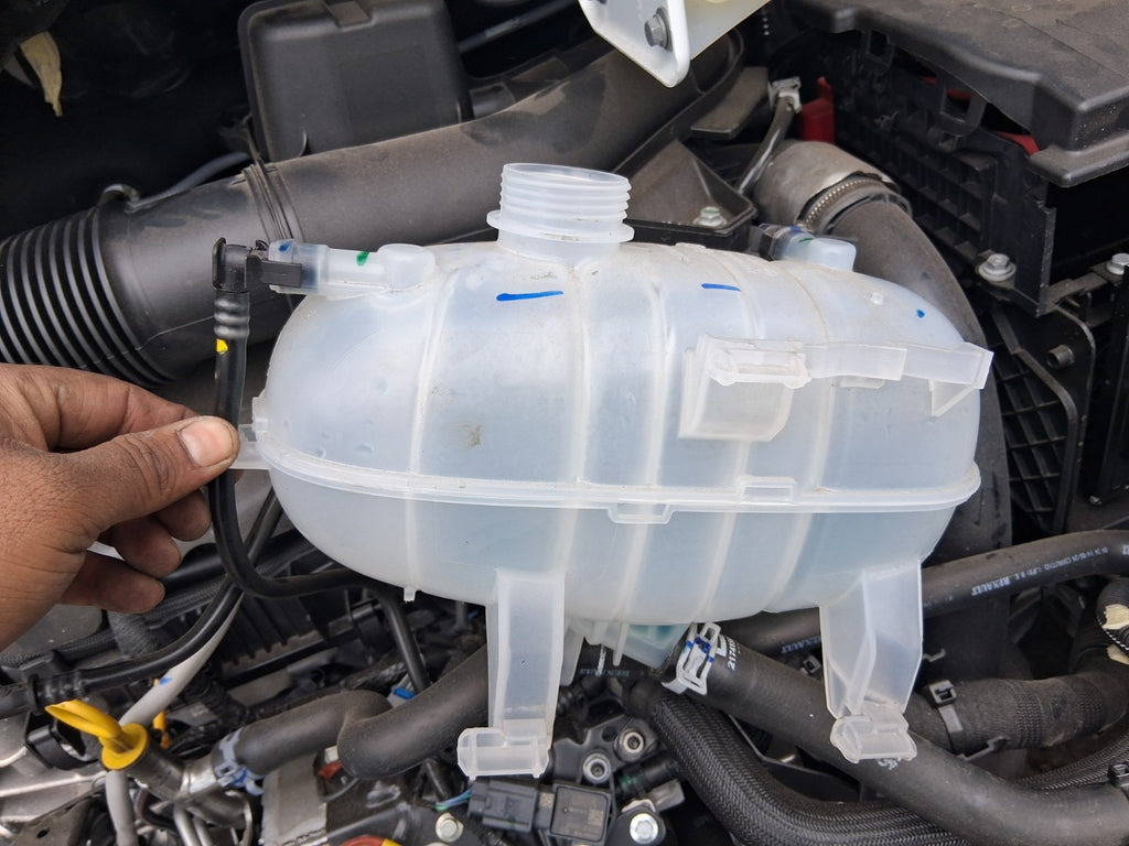 2024 RENAULT TRAFIC X82 2.0 DIESEL COOLANT OVERFLOW TANK WITHOUT LID 217105057R