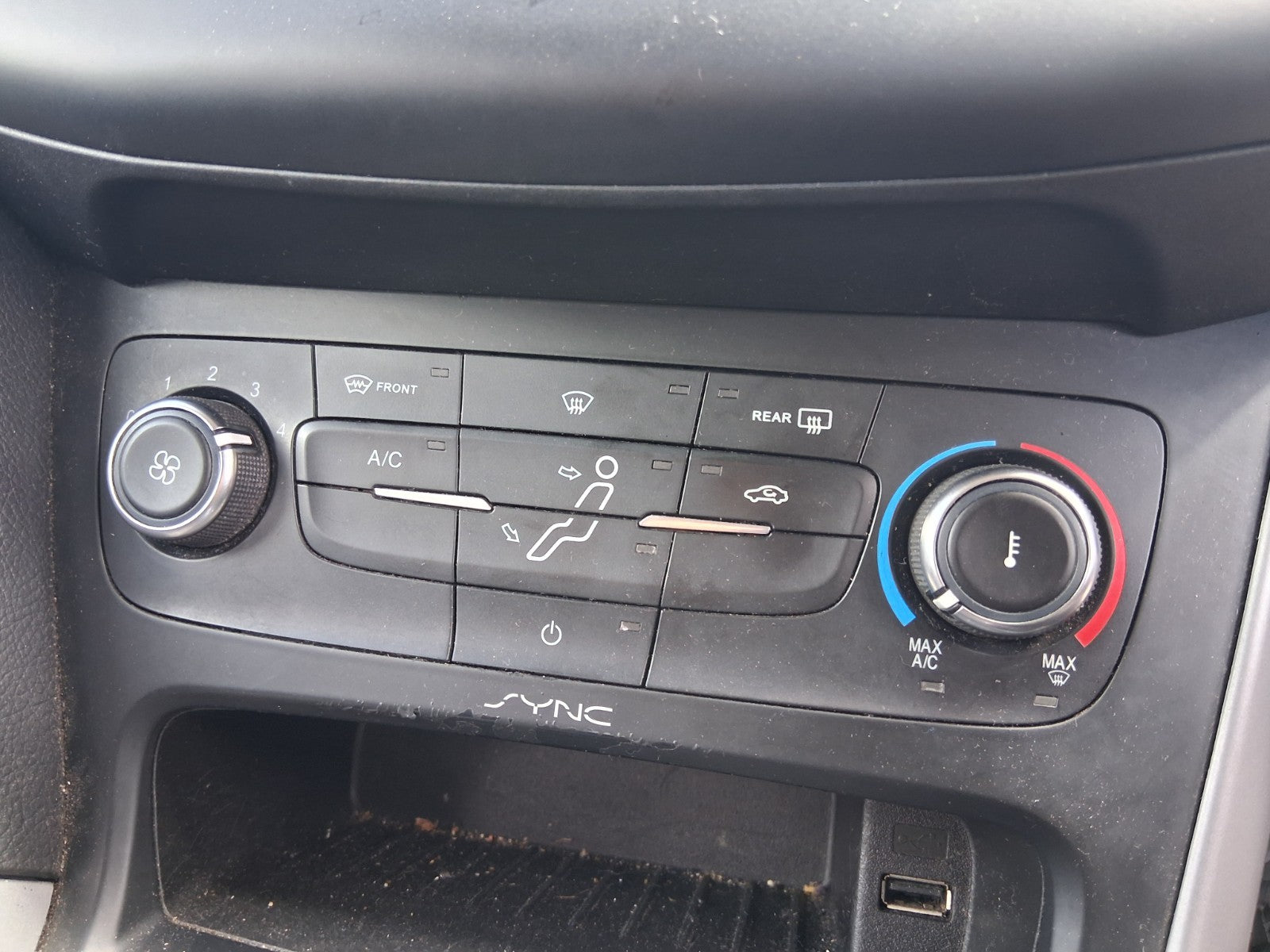 2015 FORD FOCUS MK3 HEATER AC CLIMATE CONROL SWITCH PANEL