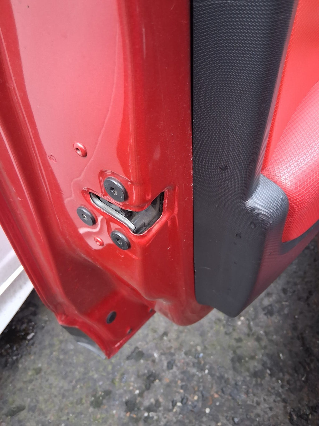 2013 RENAULT CLIO X98 MK4 NSF PASSENGER SIDE FRONT LEFT DOOR LOCK MECHANISM