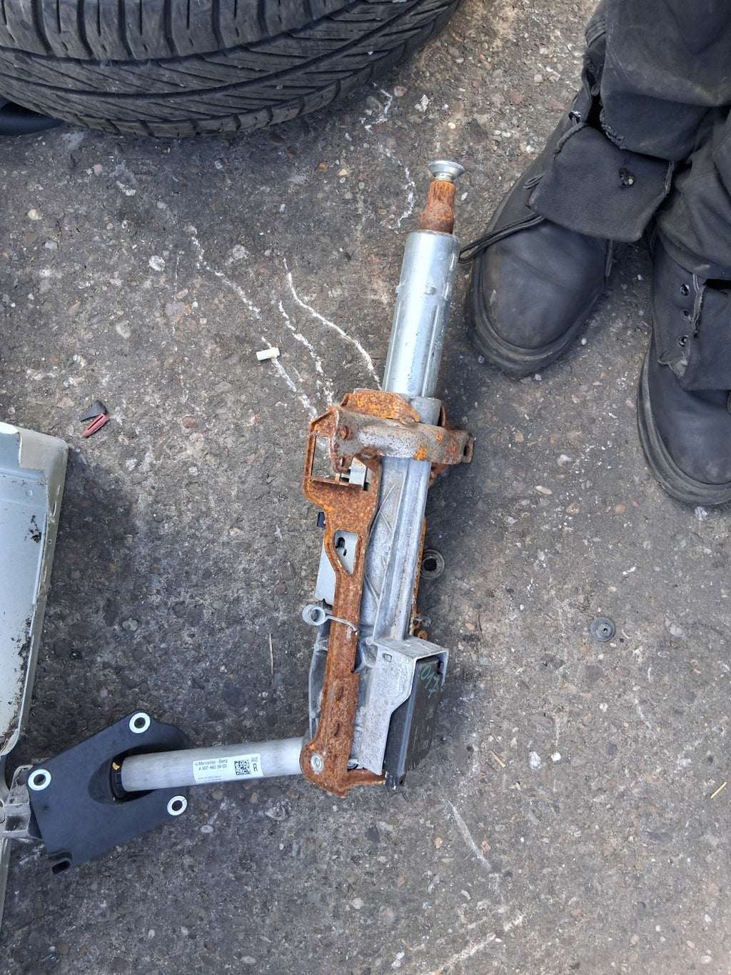 2018 MERCEDES SPRINTER W907 ADJUSTABLE STEERING COLUMN A9074603900