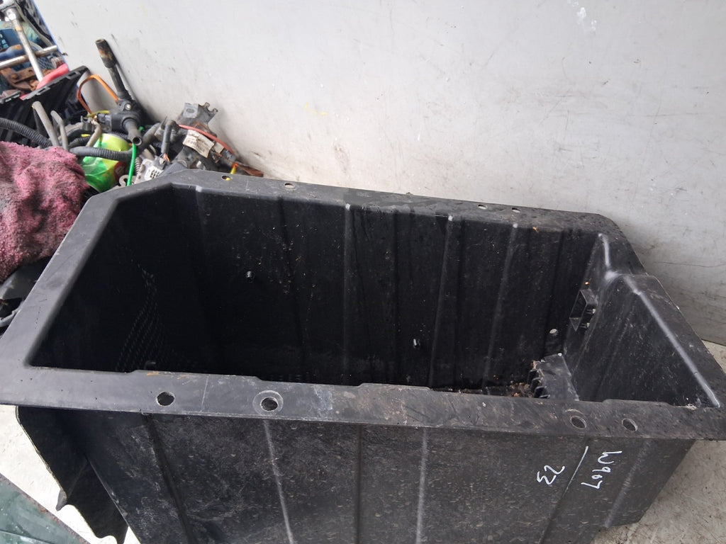2023 MERCEDES SPRINTER W907 BATTERY BOX TRAY HOLDER HOUSING A9076103000