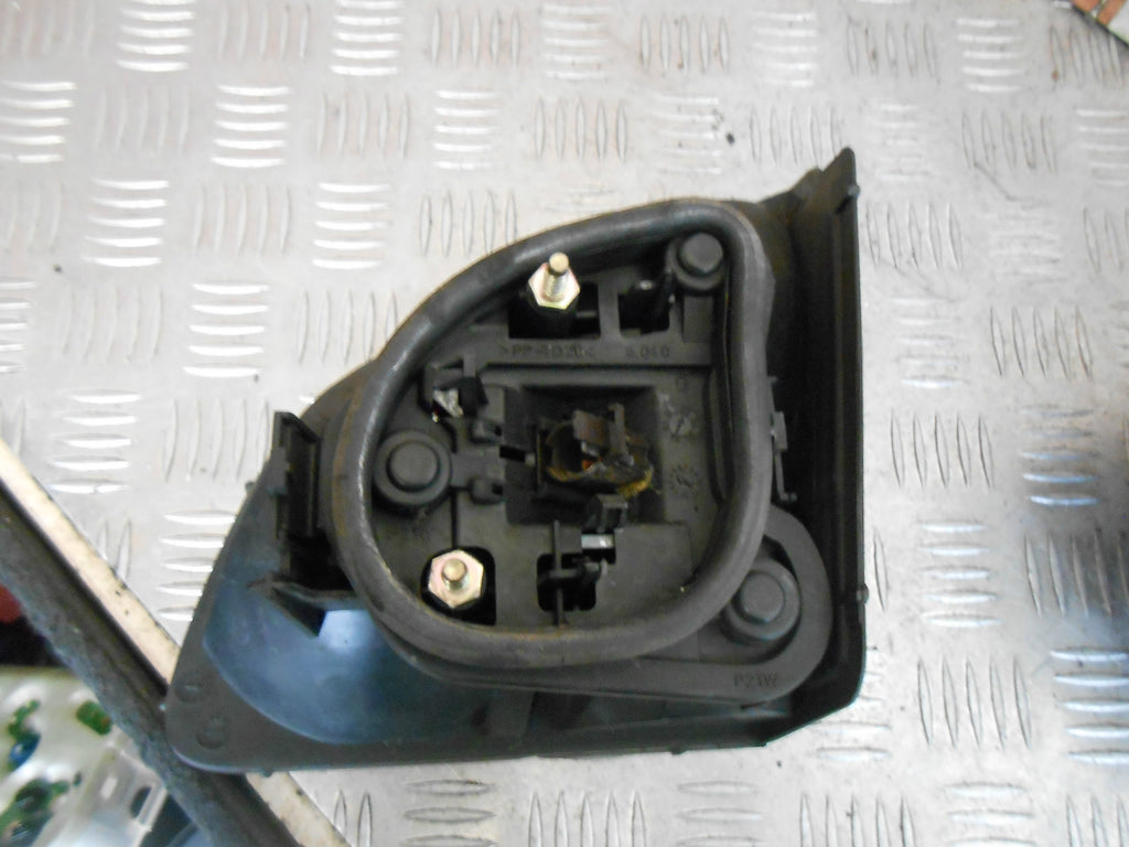 PEUGEOT 406 2002 ESTATE NSR PASSENGER SIDE REAR INNER BRAKE TAIL LIGHT