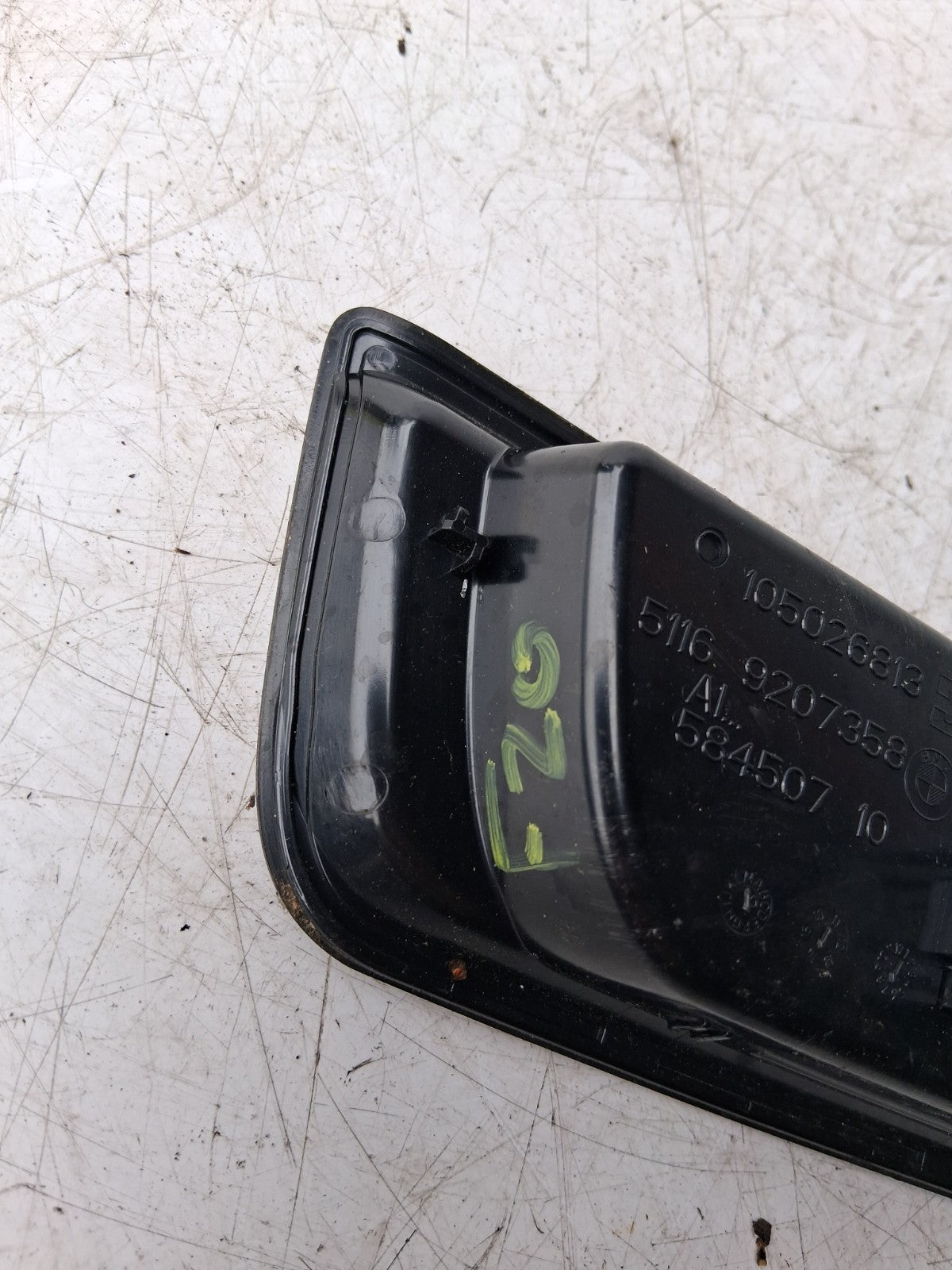 BMW 1 SERIES F20 USB + AUX SOCKET PORT + SURROUND TRIM 105026813