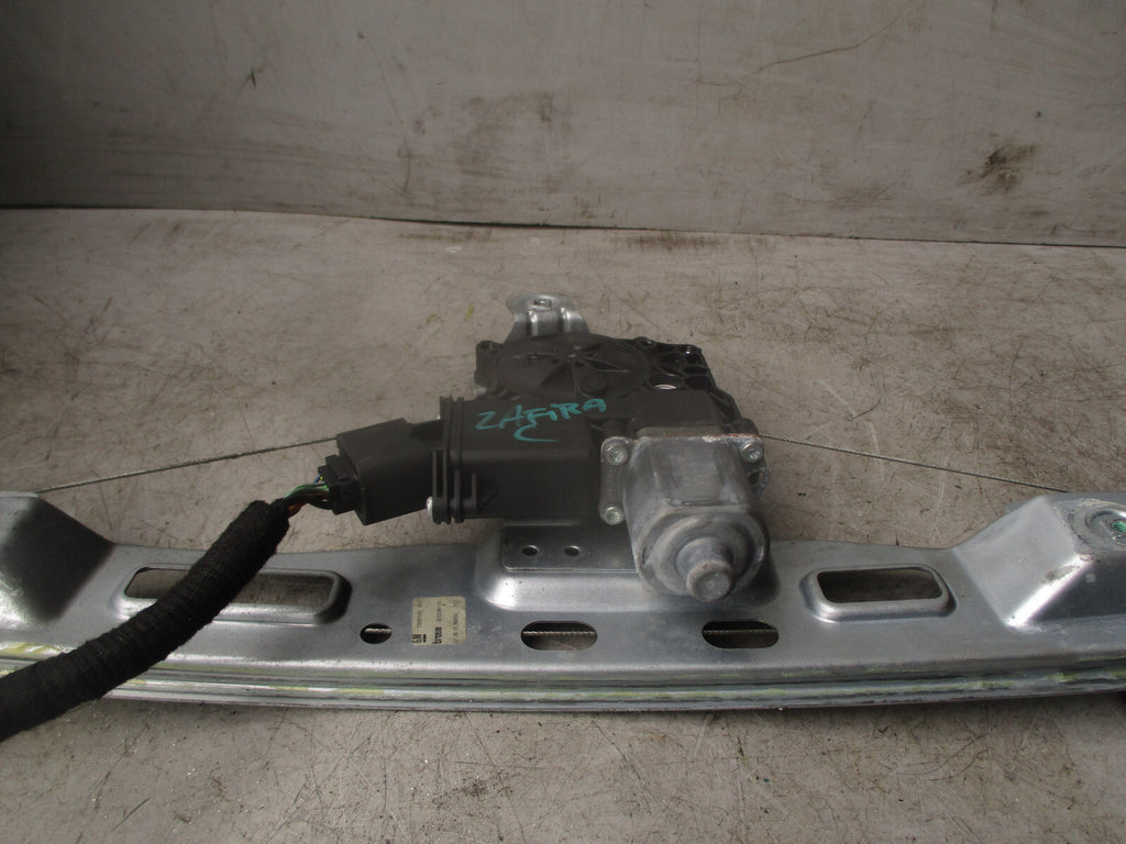 2011 VAUXHALL ZAFIRA C RIGHT SIDE WINDOW REGULATOR 13260142