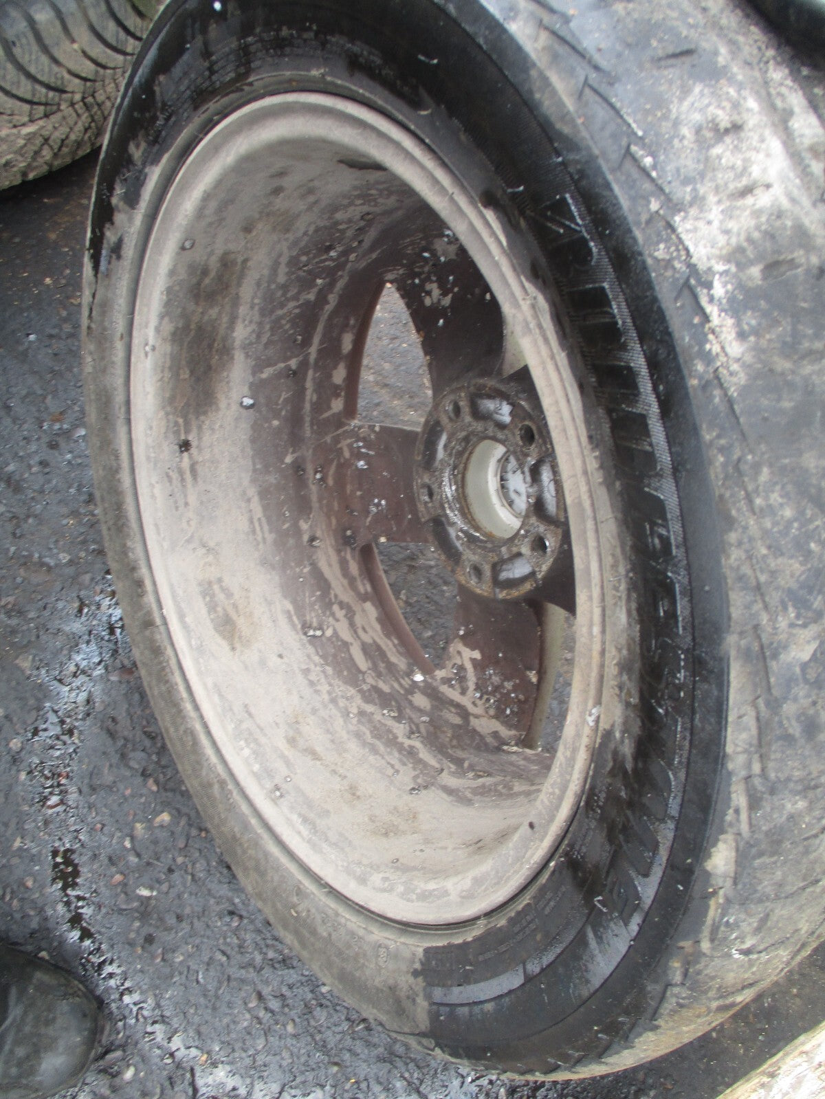 2009 RENAULT MEGANE MK3 16 INCH ALLOY WHEEL WITH TYRE 205/55R16
