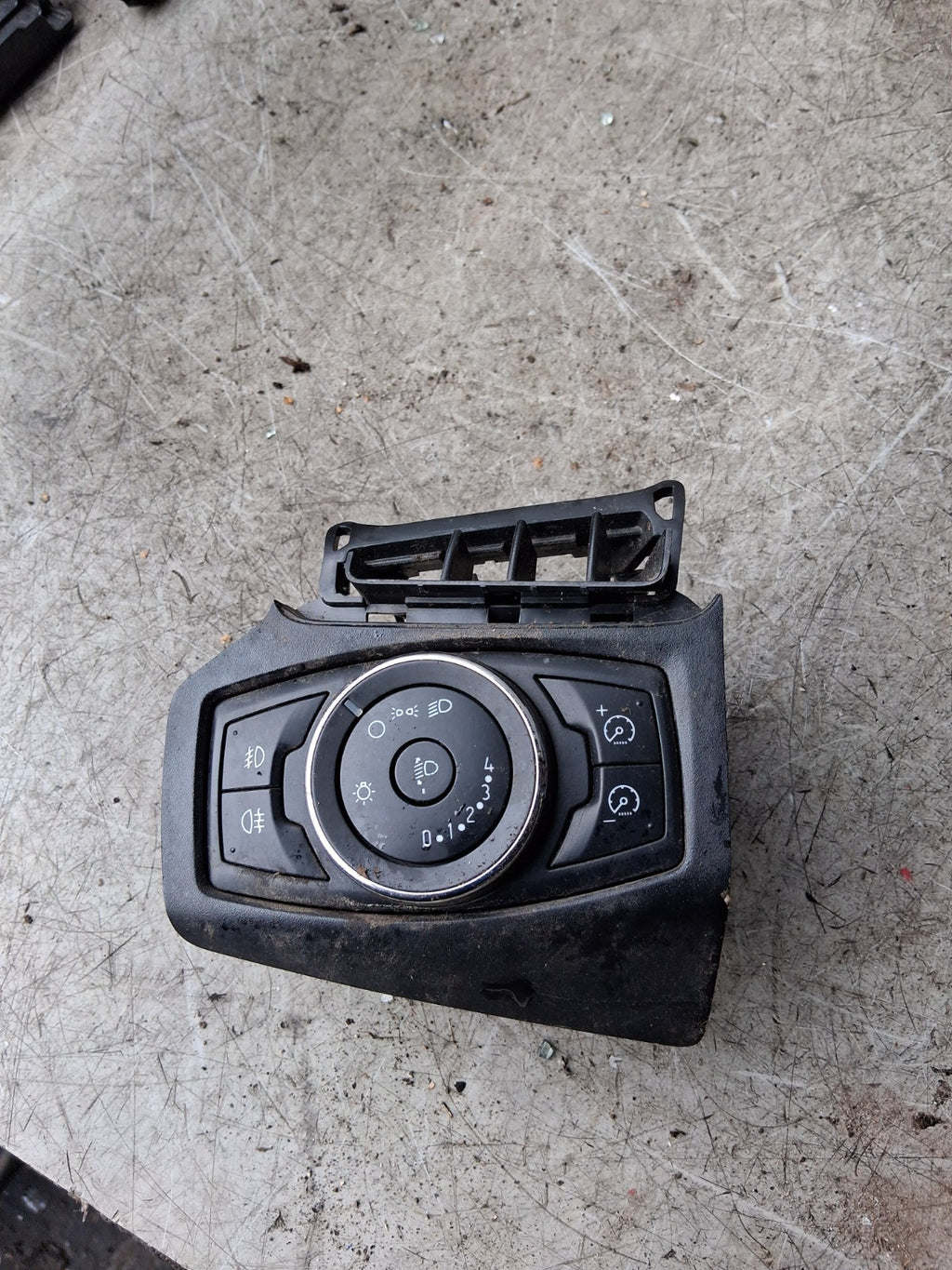 2011 FORD FOCUS FOG LIGHT CONTROL SWITCH BM5T13A02