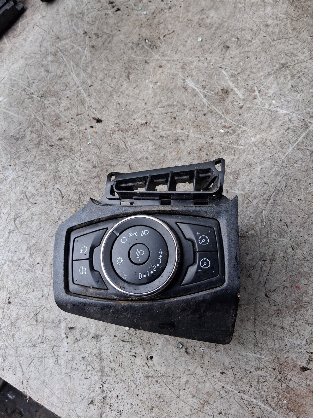 2011 FORD FOCUS FOG LIGHT CONTROL SWITCH BM5T13A02