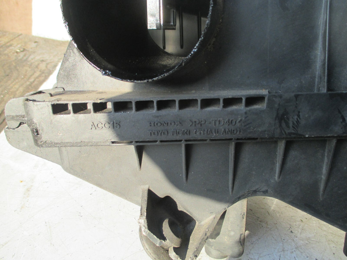 HONDA CIVIC 2006 MK8 AIR FILTER BOX 99TDE40