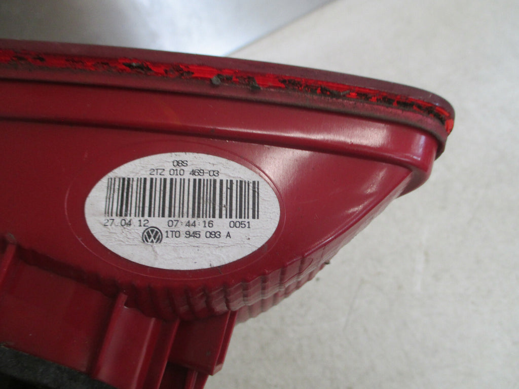 VW TOURAN 2010 - 14 NSR PASSENGER SIDE REAR INNER BOOT LIGHT LAMP LEFT TAILGATE
