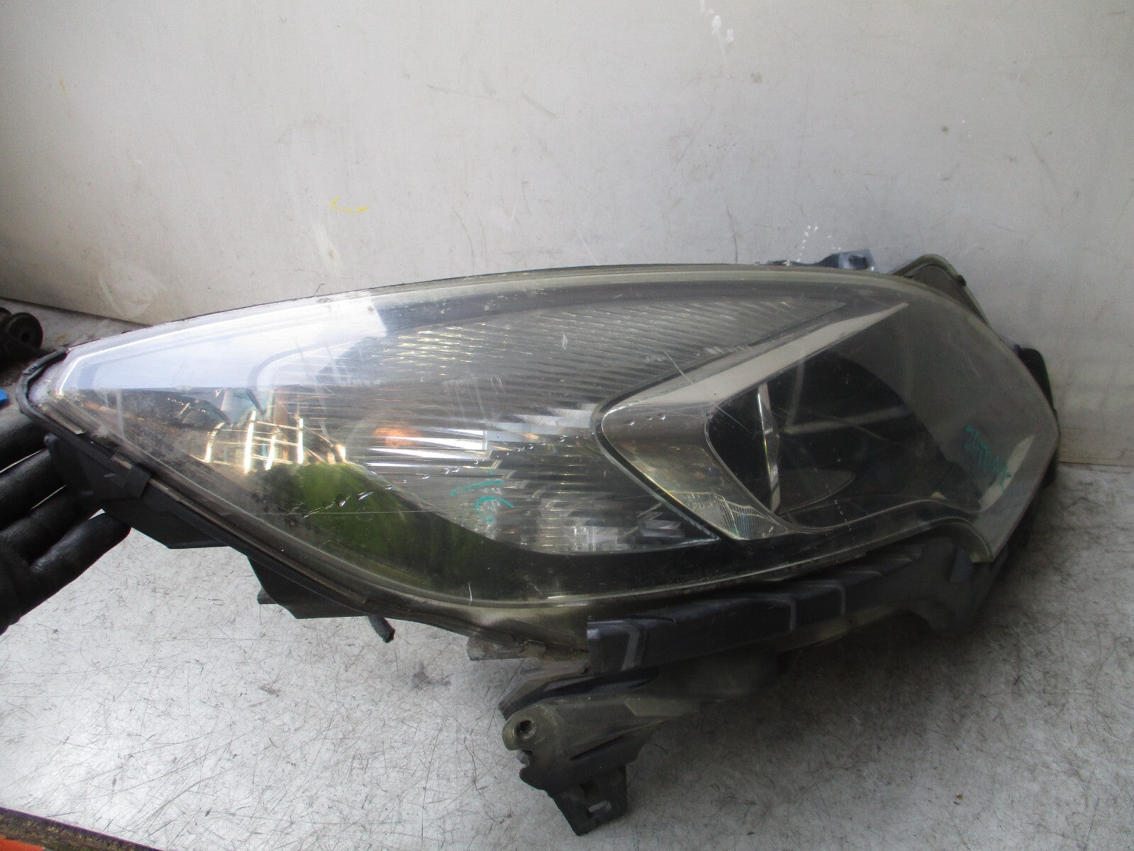 2016 VAUXHALL ZAFIRA C OSF DRIVER SIDE FRONT HEADLIGHT 39009024 SPARE OR REPAIR