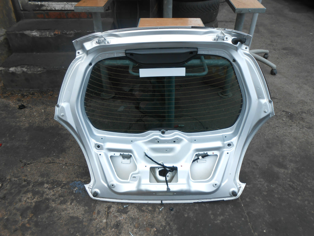 FORD KA MK2 2015 REAR BACK WINDSHIELD SCREEN GLASS SCRAP BOOTLID