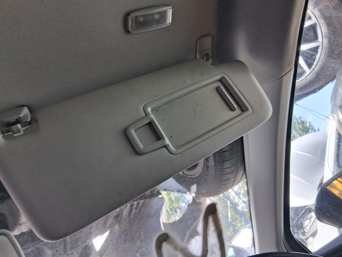 2015 SEAT LEON FR MK3 OSF DRIVER SIDE FRONT SUN VISOR