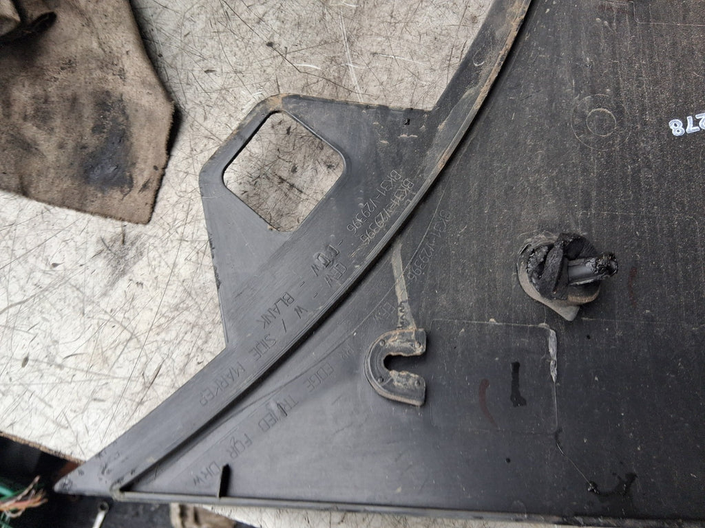 2023 FORD TRANSIT MK8 350 OSF FRONT DRIVER SIDE DOOR MOULDING TRIM BK31V29396