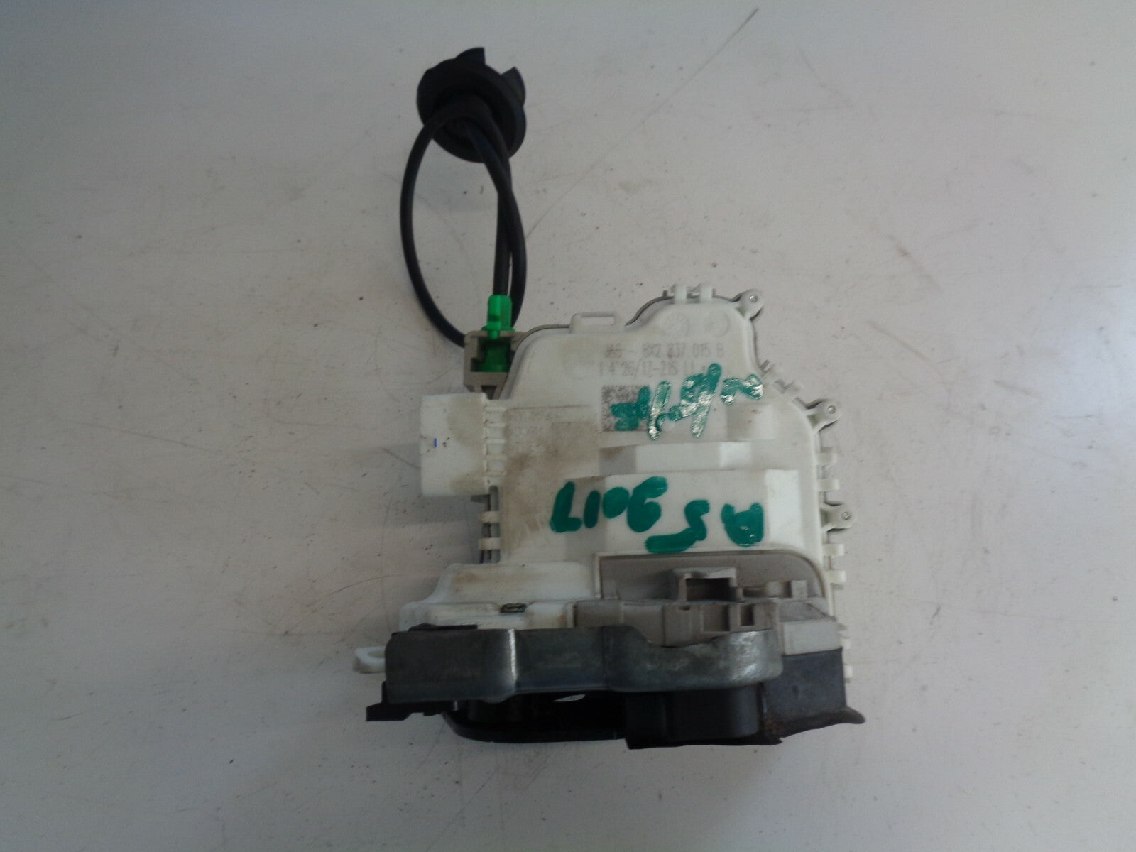 AUDI A5 2017 MK2 8W6 5 DOOR NSF PASSENGER SIDE FRNT DR LOCK MECHANISM 8X2837015B