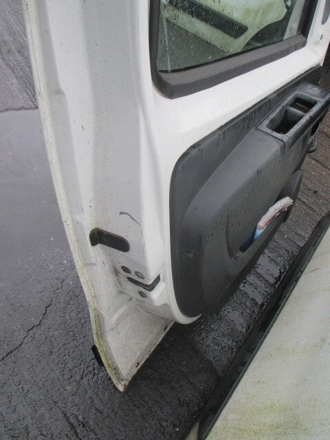 2013 FIAT DOBLO NSF PASSENGER SIDE COMPLETE FRONT DOOR WHITE