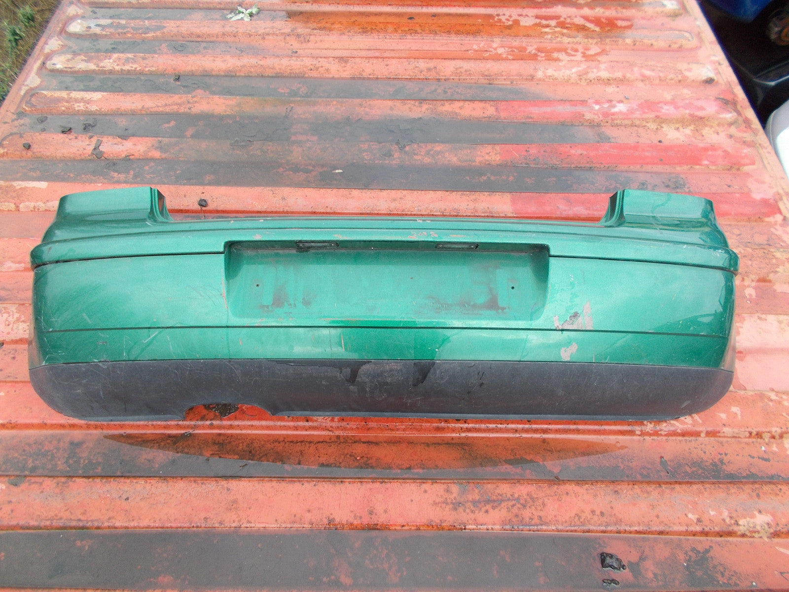 VW VOLKSWAGEN POLO 9N (MK4) HATCHBACK REAR BUMPER LA6S SCIENCE GREEN METALLIC